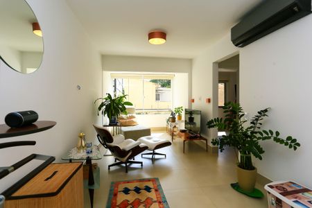 Sala  de apartamento para alugar com 2 quartos, 68m² em Vila Progredior, São Paulo