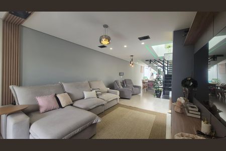 Sala  de casa à venda com 3 quartos, 188m² em Parque das Nações, Santo André