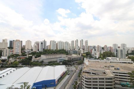 Vista Varanda da Sala de apartamento para alugar com 2 quartos, 67m² em Vila Andrade, São Paulo