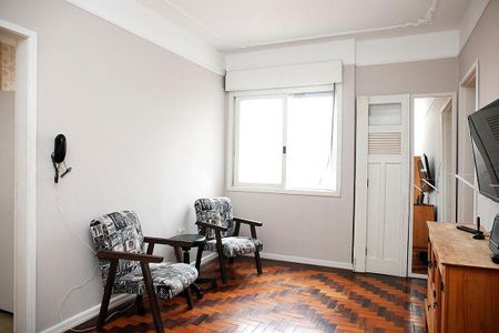 Sala de apartamento para alugar com 2 quartos, 75m² em Menino Deus, Porto Alegre