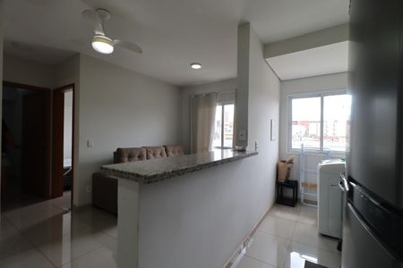 Sala de apartamento para alugar com 2 quartos, 58m² em Subsetor Leste - 2 (l-2), Ribeirão Preto