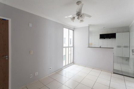 Sala de apartamento para alugar com 2 quartos, 52m² em São João Batista, Belo Horizonte