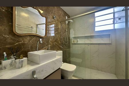 Banheiro  de apartamento à venda com 2 quartos, 62m² em São Pedro, Belo Horizonte