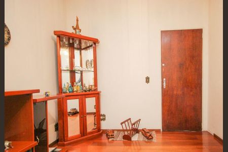 Sala de apartamento para alugar com 3 quartos, 90m² em Cidade Nova, Belo Horizonte