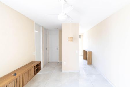 Sala de apartamento para alugar com 2 quartos, 43m² em Campo Grande, Rio de Janeiro