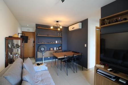 Sala de apartamento à venda com 3 quartos, 76m² em Barra Olímpica, Rio de Janeiro