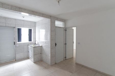Sala e Cozinha de casa para alugar com 1 quarto, 62m² em Vila Maria Alta, São Paulo