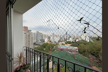 Sacada de apartamento para alugar com 3 quartos, 107m² em Santo Amaro, São Paulo