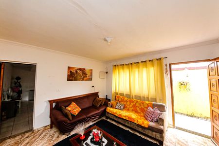 Casa para alugar com 2 quartos, 180m² em Jardim das Rosas (zona Leste I), São Paulo