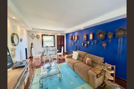 Casa à venda com 4 quartos, 600m² em Itaipu, Niterói