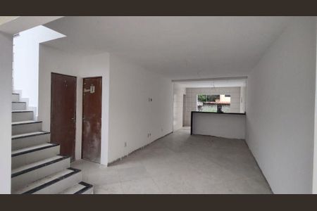 Casa à venda com 3 quartos, 129m² em Itaipu, Niterói