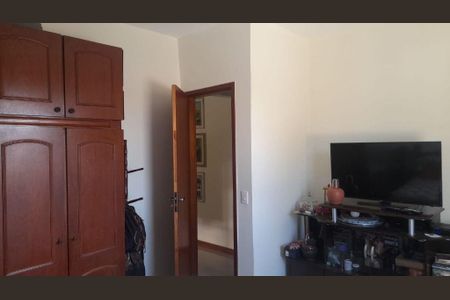 Casa à venda com 5 quartos, 350m² em Marazul, Niterói