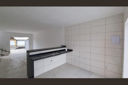 Casa à venda com 3 quartos, 129m² em Itaipu, Niterói