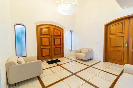 Casa à venda com 4 quartos, 356m² em Jardim Cordeiro, São Paulo