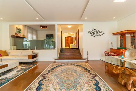 Casa à venda com 4 quartos, 356m² em Jardim Cordeiro, São Paulo