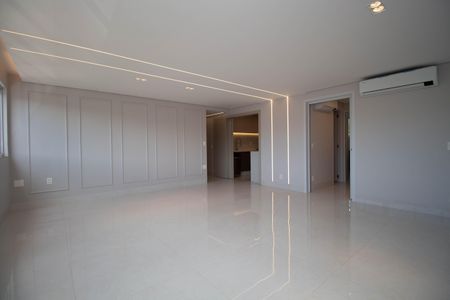 Sala de apartamento para alugar com 3 quartos, 122m² em Shcgn 714, Brasília