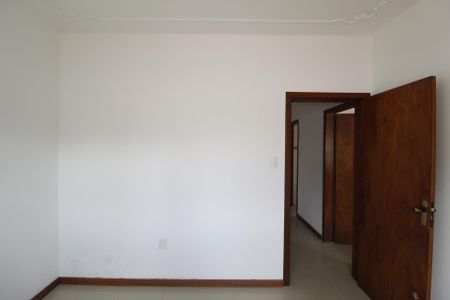 Quarto 1 de apartamento para alugar com 2 quartos, 55m² em São João, Porto Alegre