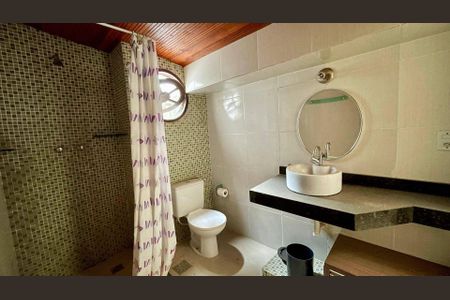 Casa à venda com 3 quartos, 120m² em Itaipu, Niterói