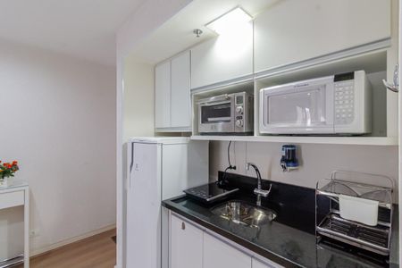 Cozinha de apartamento à venda com 1 quarto, 40m² em Indianópolis, São Paulo