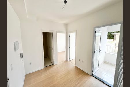 Sala/Cozinha de apartamento para alugar com 2 quartos, 32m² em Casa Verde Alta, São Paulo