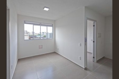 Sala de apartamento para alugar com 2 quartos, 33m² em Jardim Pereira Leite, São Paulo