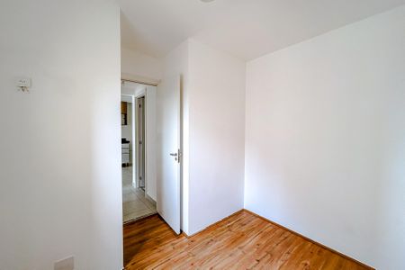 Quarto 1 de apartamento para alugar com 2 quartos, 36m² em Parque Fongaro, São Paulo