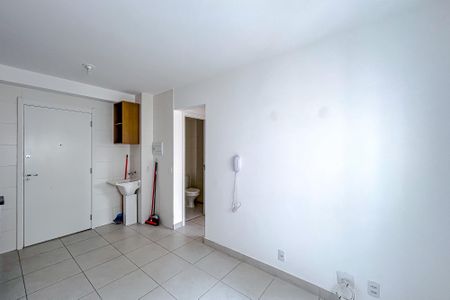 Sala de apartamento para alugar com 2 quartos, 36m² em Parque Fongaro, São Paulo