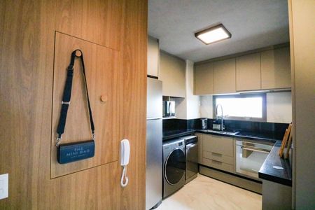 Cozinha de apartamento para alugar com 2 quartos, 47m² em Campo Belo, São Paulo