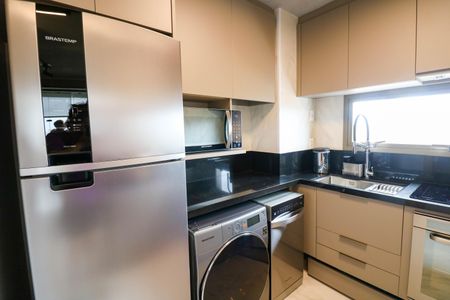 Cozinha de apartamento para alugar com 2 quartos, 47m² em Campo Belo, São Paulo