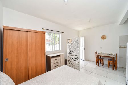 Quarto de kitnet/studio para alugar com 1 quarto, 29m² em Vila Jardim, Porto Alegre
