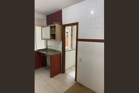 Cozinha de apartamento para alugar com 1 quarto, 50m² em Lagoinha, Belo Horizonte