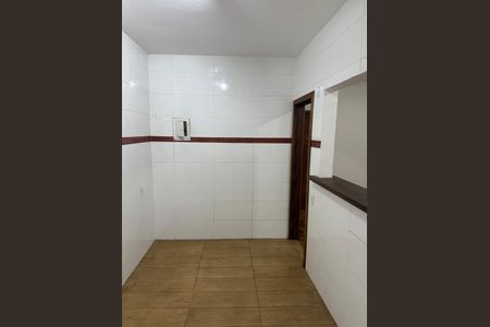 Cozinha de apartamento para alugar com 1 quarto, 50m² em Lagoinha, Belo Horizonte