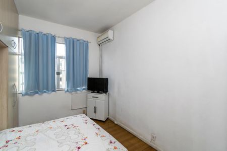 Quarto 1 de apartamento para alugar com 2 quartos, 72m² em Bonsucesso, Rio de Janeiro