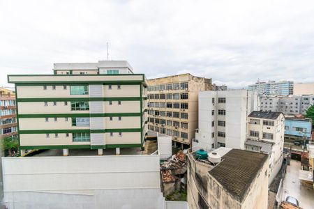 Vista do Quarto 1 de apartamento para alugar com 2 quartos, 72m² em Bonsucesso, Rio de Janeiro
